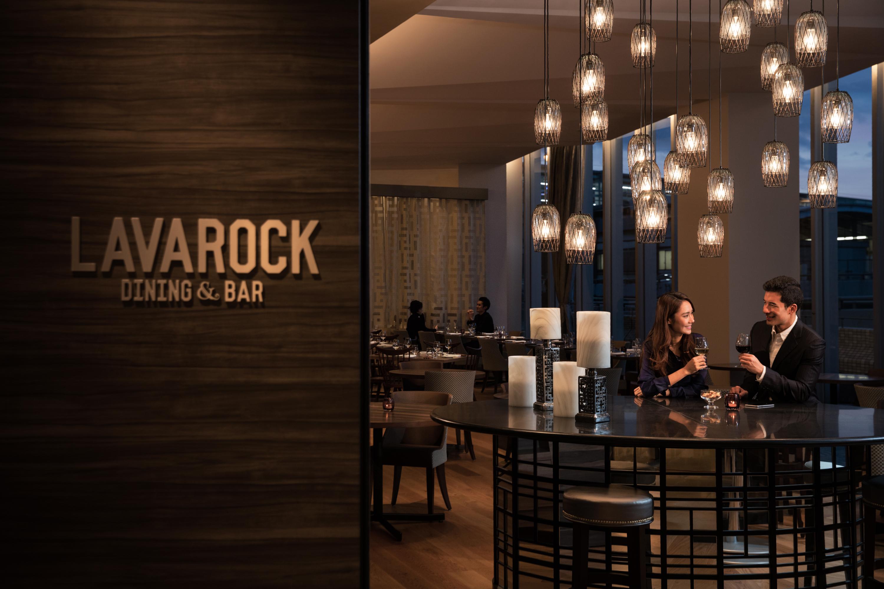 Courtyard By Marriott Shin-Osaka Station Ξενοδοχείο Εξωτερικό φωτογραφία Lava Rock